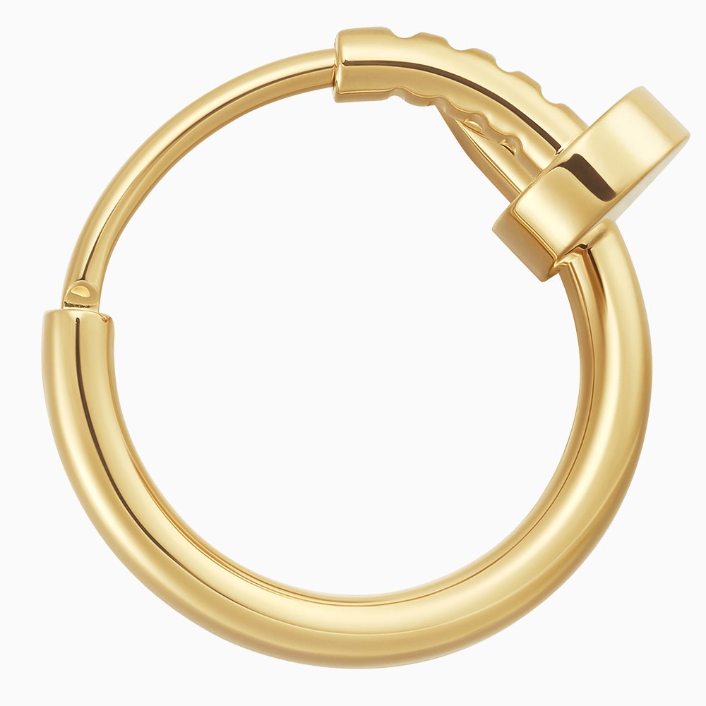 Моносерьга из желтого 18каратного золота Juste un Clou Cartier 74000 рублей ru.cartier.com