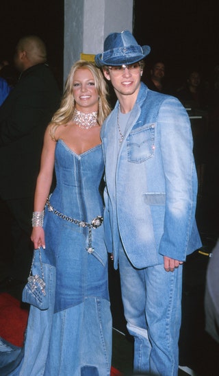 Бритни Спирс и Джастин Тимберлейк на American Music Awards 2001nbsp