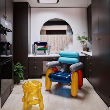 Бескаркасная мебель и объемные пуфы — стильное и комфортное решение для современного интерьера