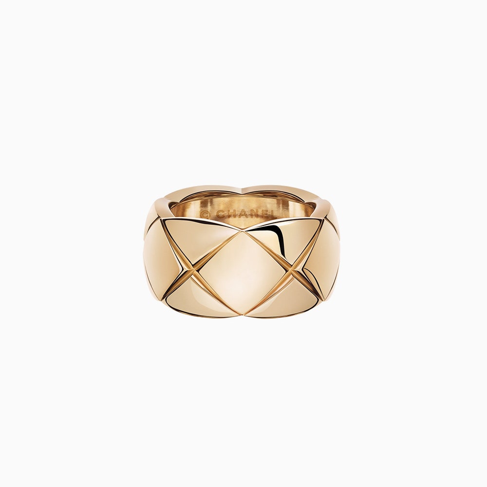 Кольцо из розового золота 750й пробы Chanel 291100 рублей tsum.ru