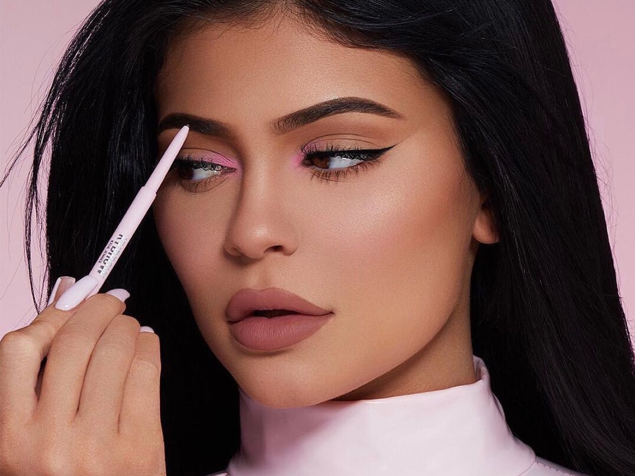 Kylie. Макияж Кайли Дженнер 2021. Макияж Кайли Дженнер 2020. Кайли Дженнер Beauty. Кайли Дженнер Эстетика.