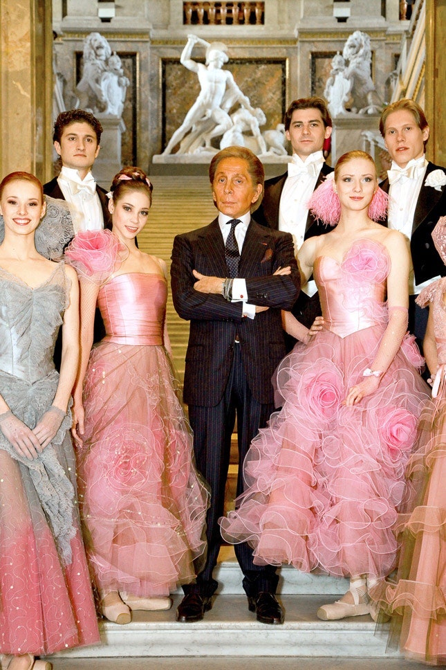С балеринами Венской оперы в платьях Valentino 2009