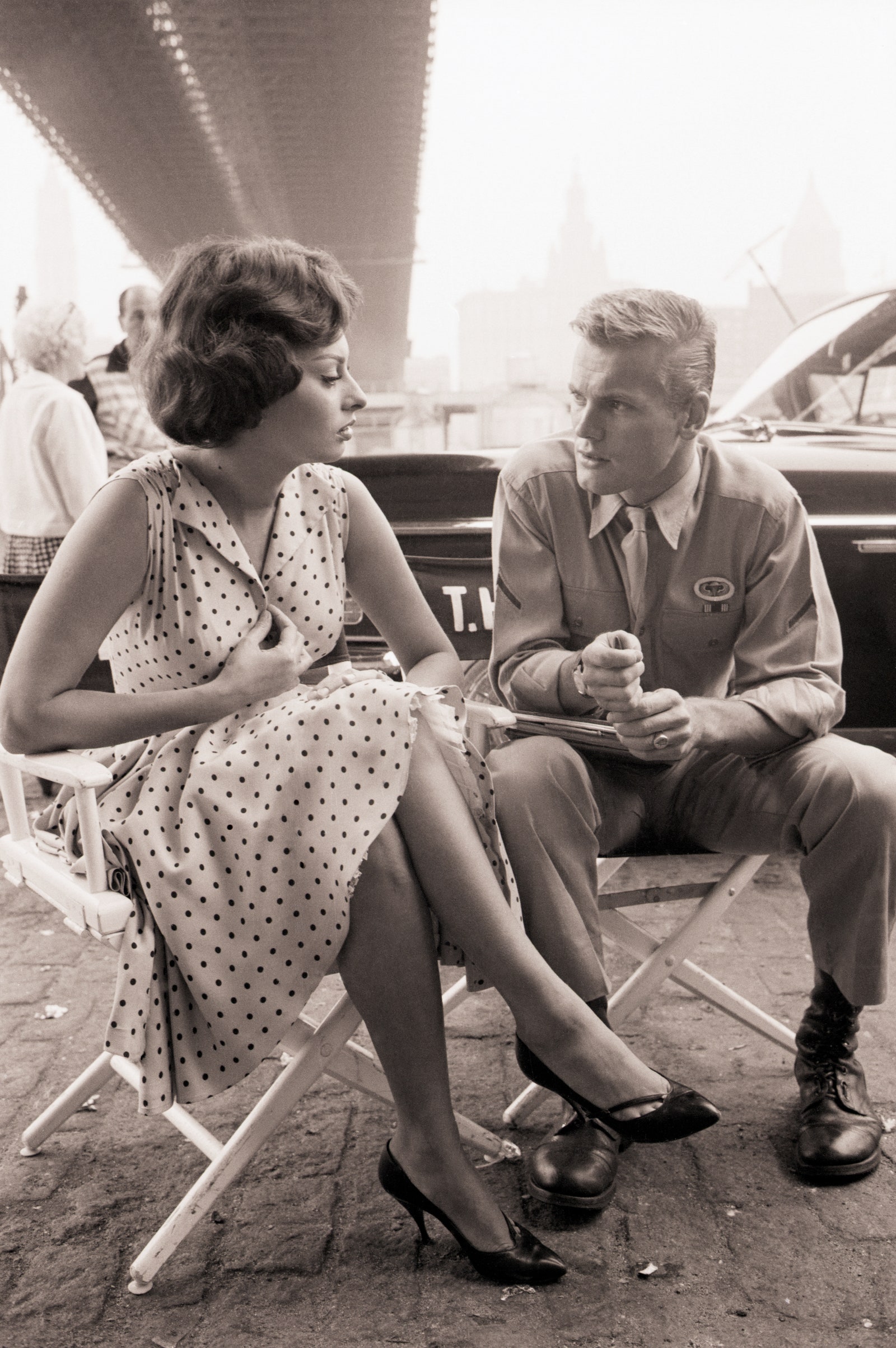 Sophia Loren et Tab Hunter sur le tournage de “That Kind of Woman” robe à pois