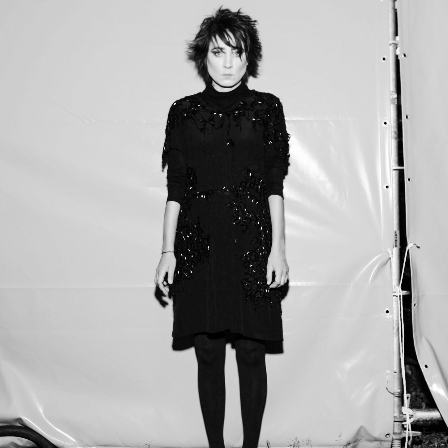 Земфира выпустила новый альбом «Бордерлайн». Vogue рассказывает об  отношениях рок-звезды и одежды | Vogue Russia