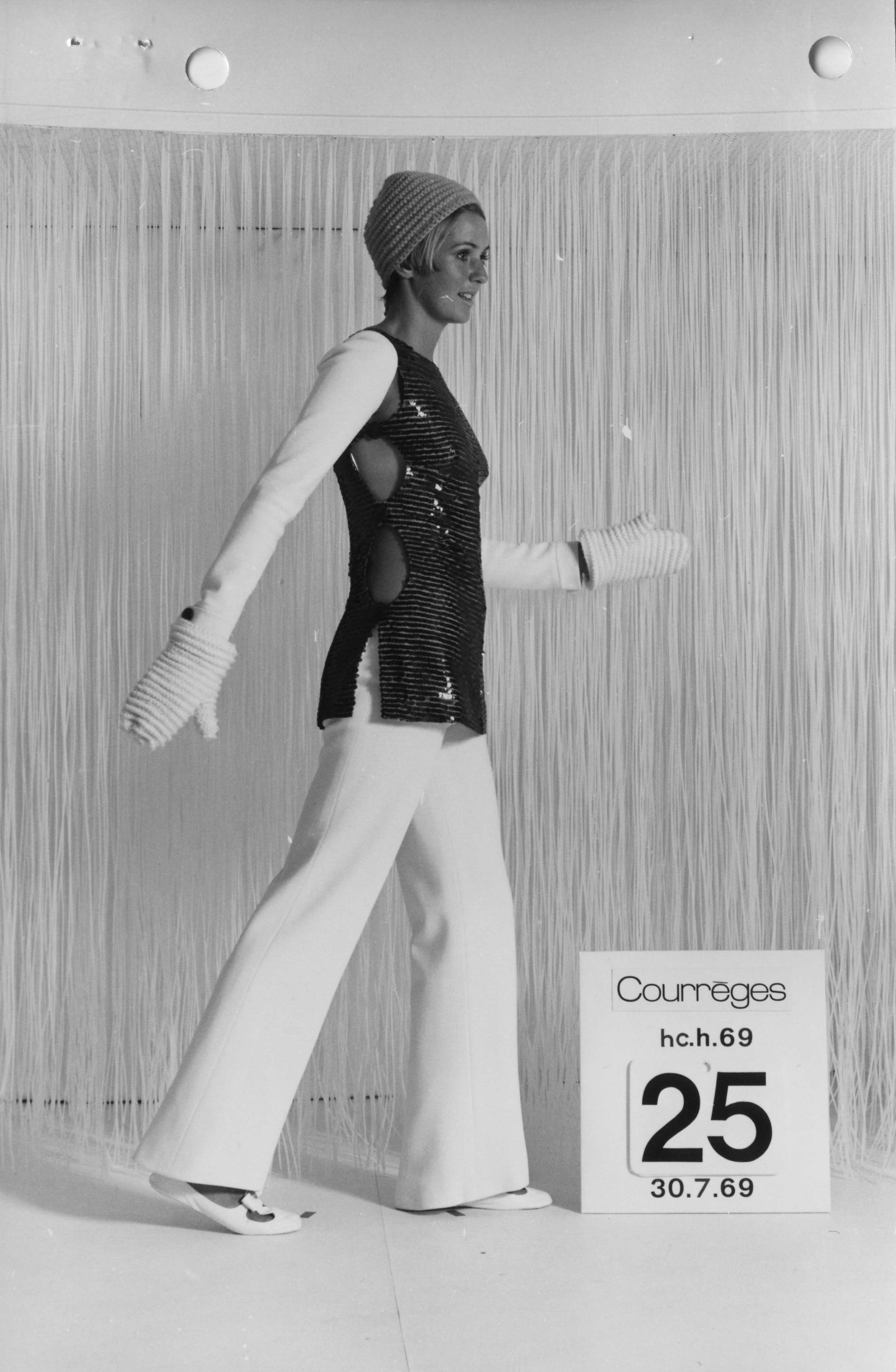 Архивы Courrèges