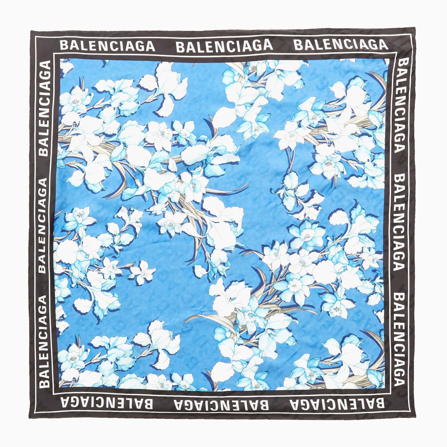 Платок Balenciaga 24300 рублей matchesfashion.com