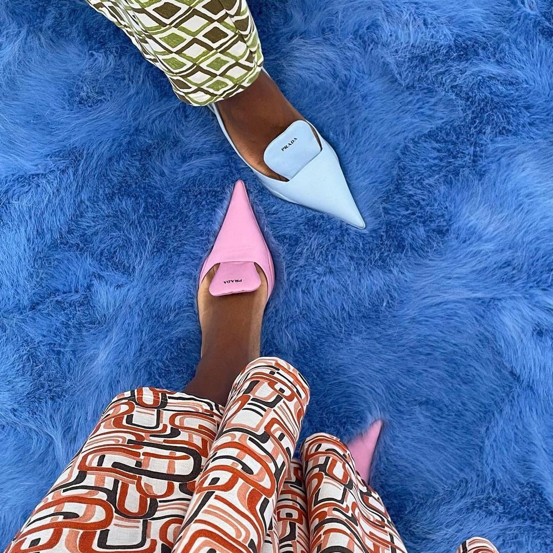 Почему в этих туфлях Prada ходят все &- и почему мы не прочь присоединиться