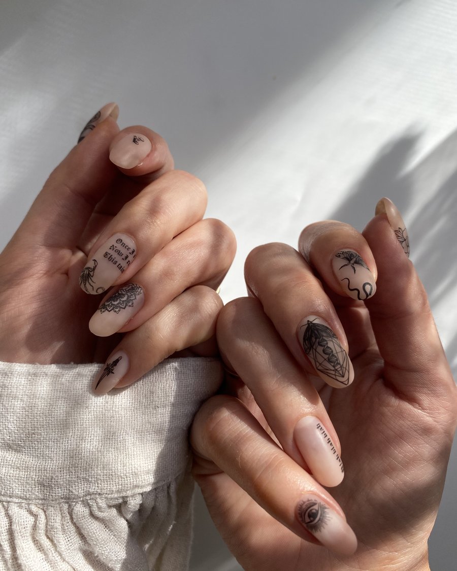 Татуировка на ногтях – новый тренд Instagram