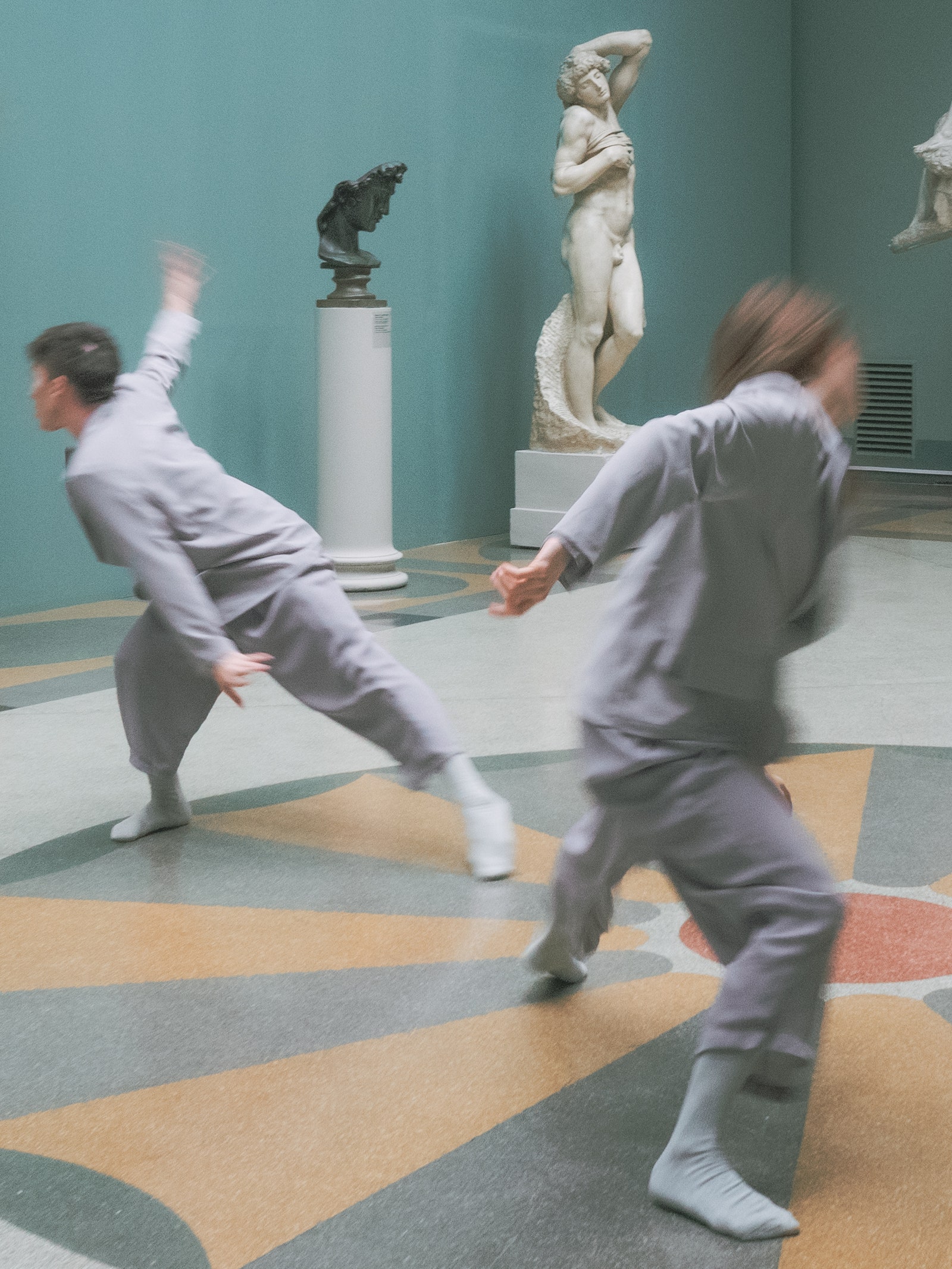 Танцовщики в зале Микеланджело. Хореограф Анна Щеклеина