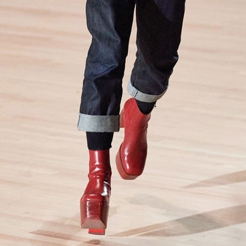 Красные брюки 5 самых модных сочетаний