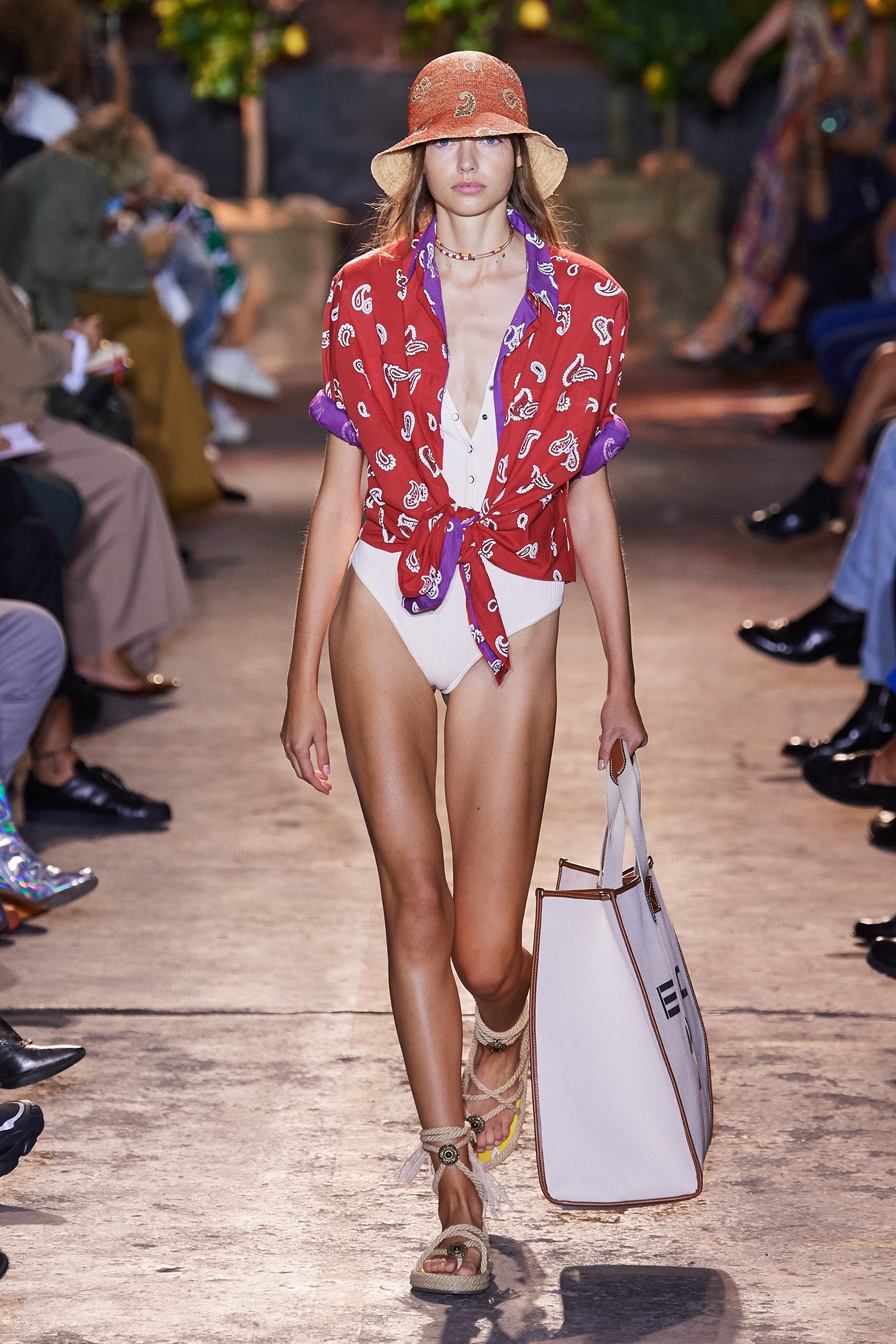 Вещь дня сумка тоут Etro