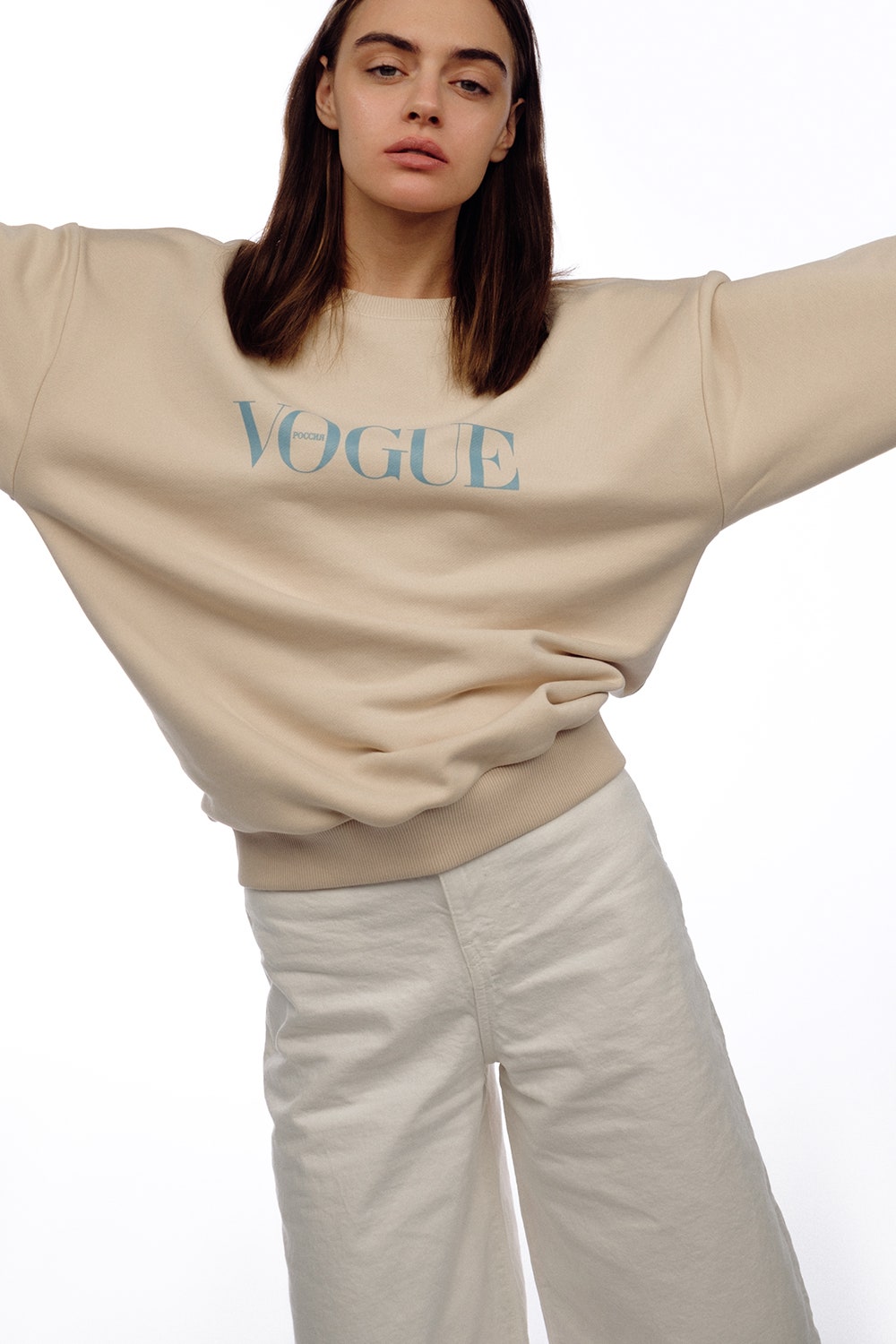 Летняя коллекция футболок и свитшотов Vogue Россия