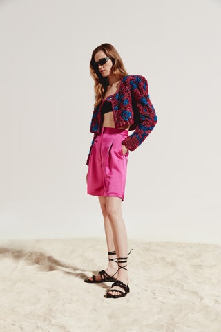 Жакет Isabel Marant 399500 рублей tsum.ru топ Jilnbsp Sander 52400 рублей tsum.ru шорты In the mood for love 39650...