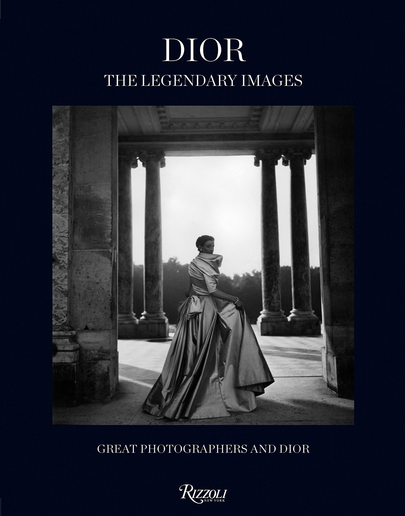 Книга «Dior. Легендарные фотографии»