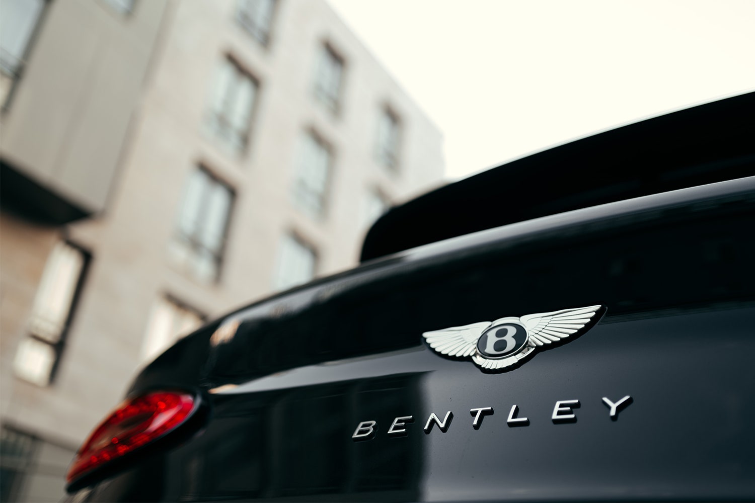 Объект желаний внедорожник Bentley Bentayga Speed