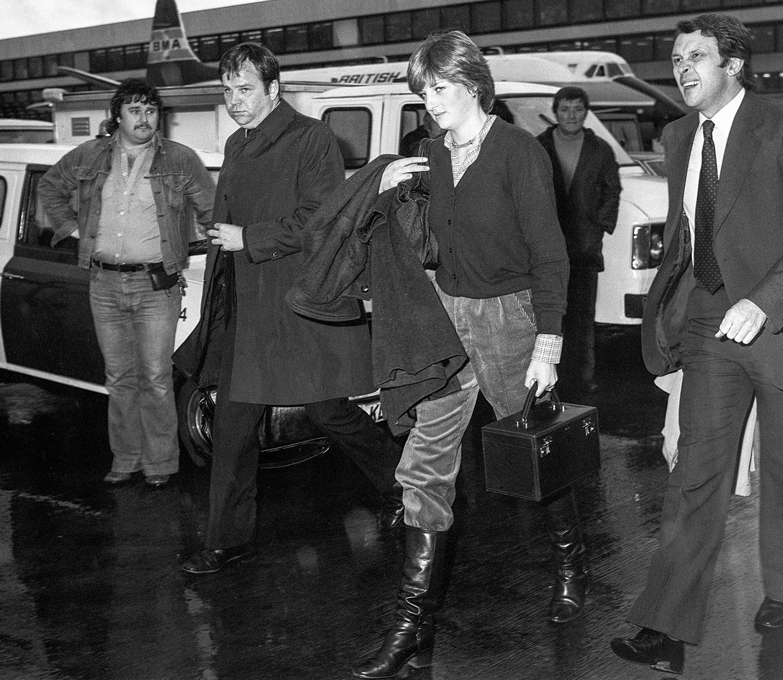 Принцесса Диана с кейсом Tanner Krolle 1981