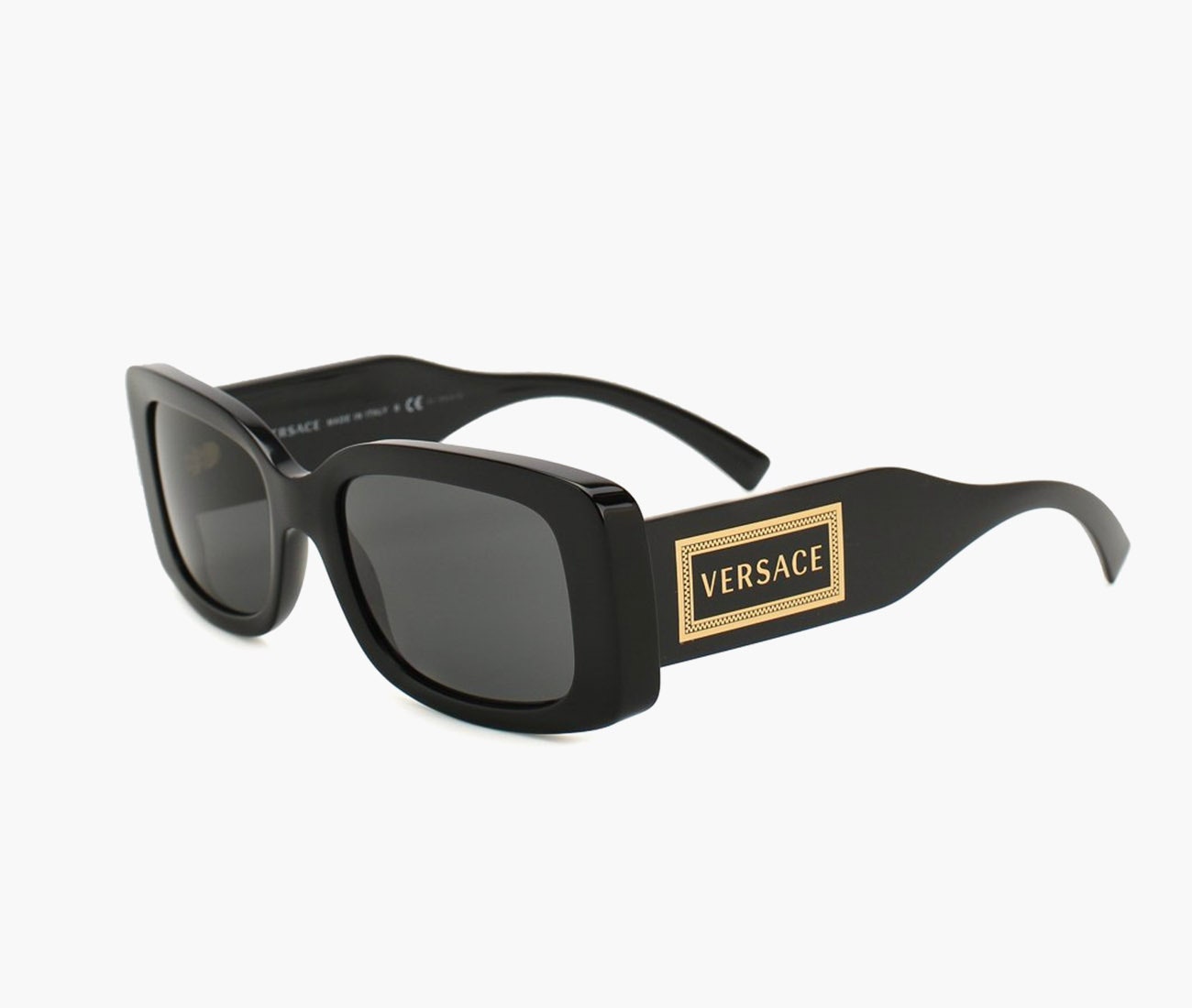 Солнцезащитные очки Versace 14700 рублей tsum.ru