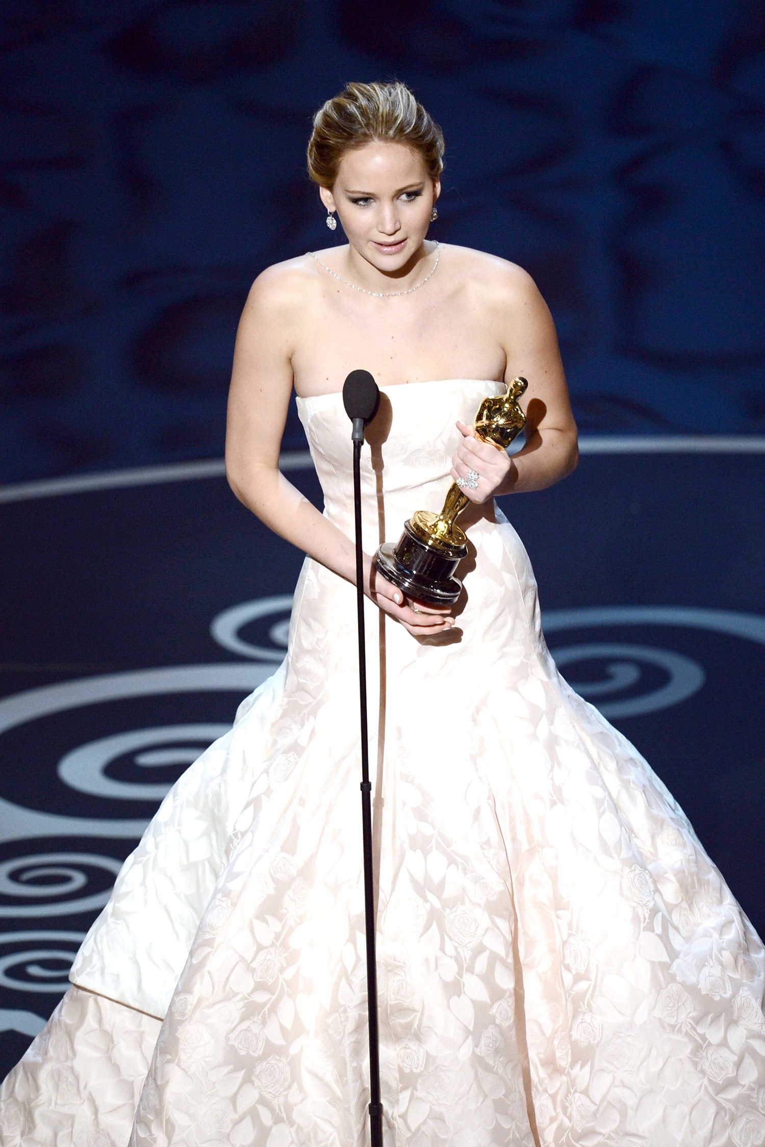 HOLLYWOOD CA  FEBRUARY 24  Actress Jennifer Lawrence accepts the Best Actress award for Silver Linings Playbook during...