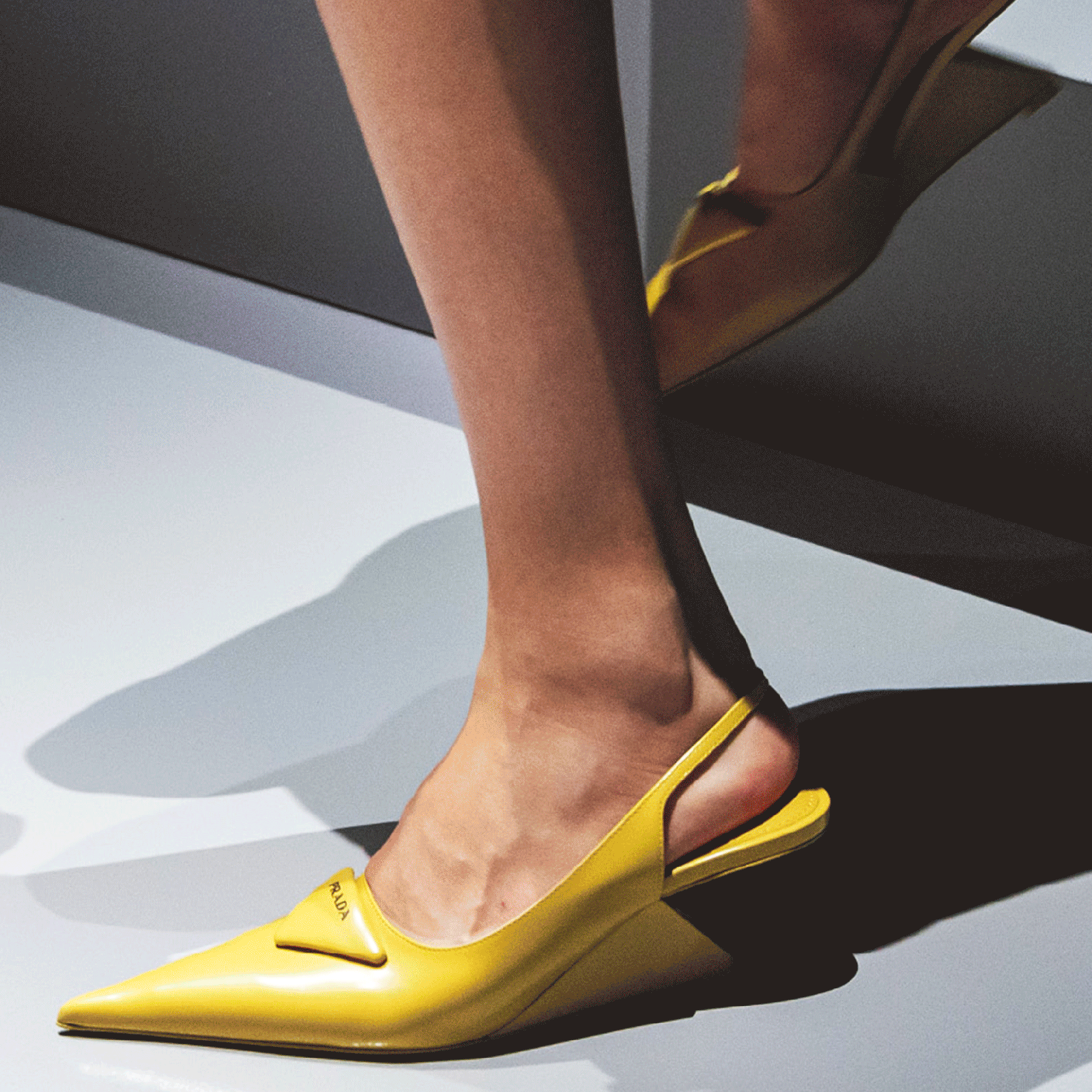 Этот каблук Prada что-то вам напоминает? Неудивительно, вы уже видели его в 1998 году