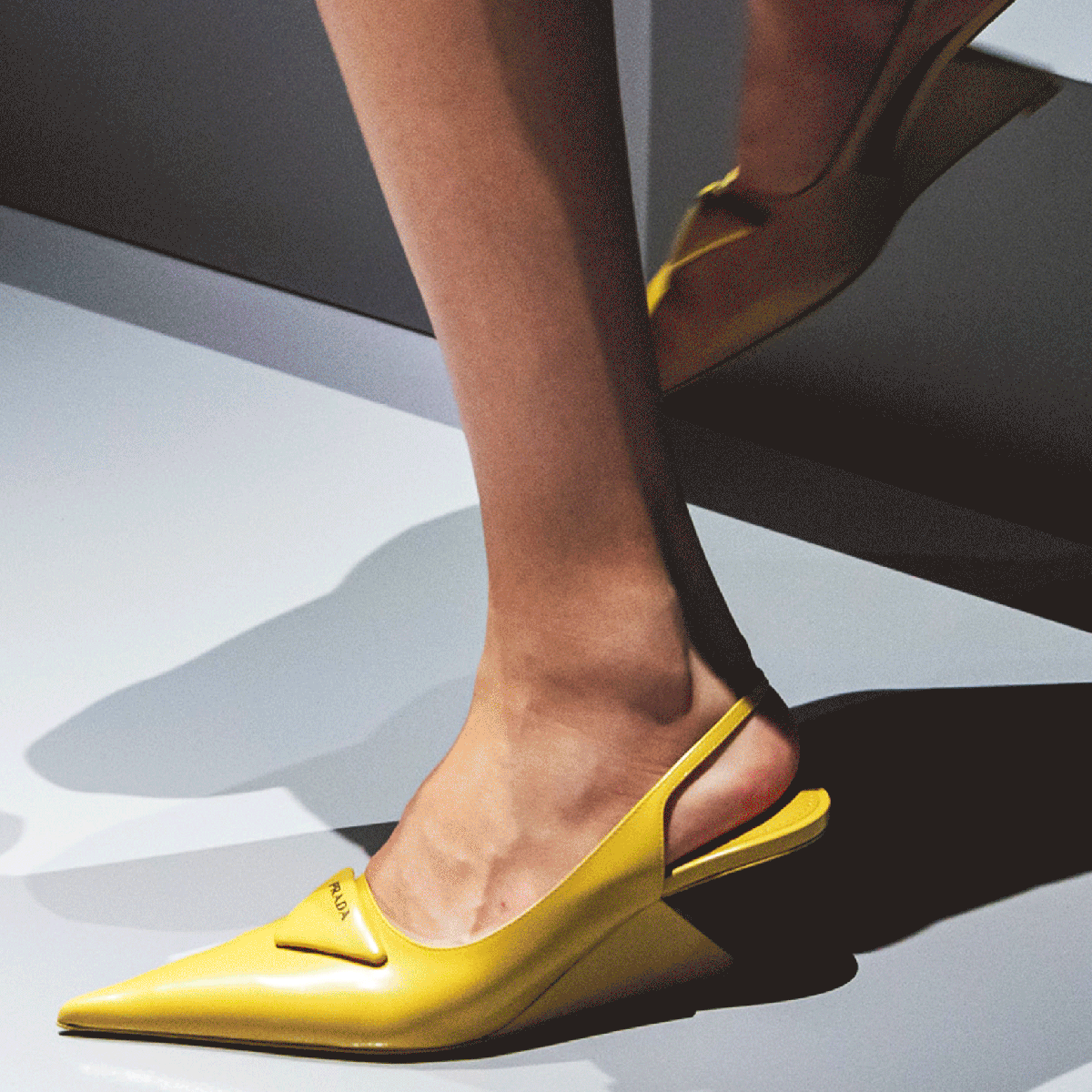 Этот каблук Prada что-то вам напоминает? Неудивительно, вы уже видели его в 1998 году