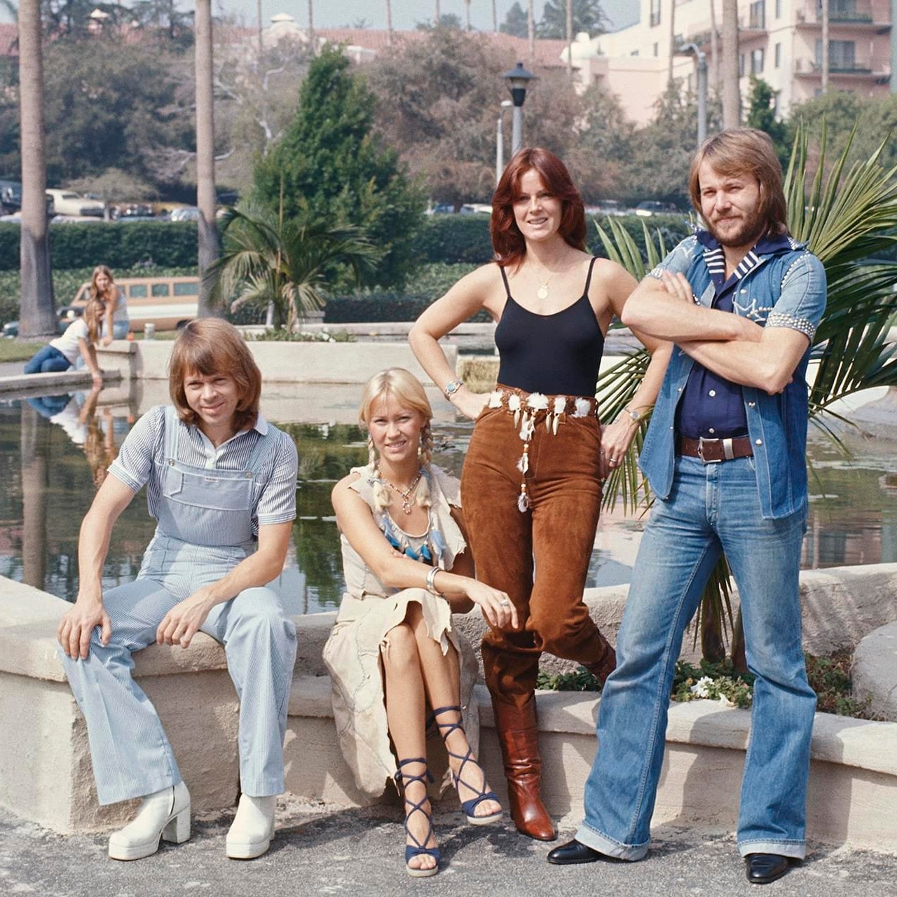 Взгляните на эти архивные фотографии группы ABBA и перенеситесь в эпоху диско