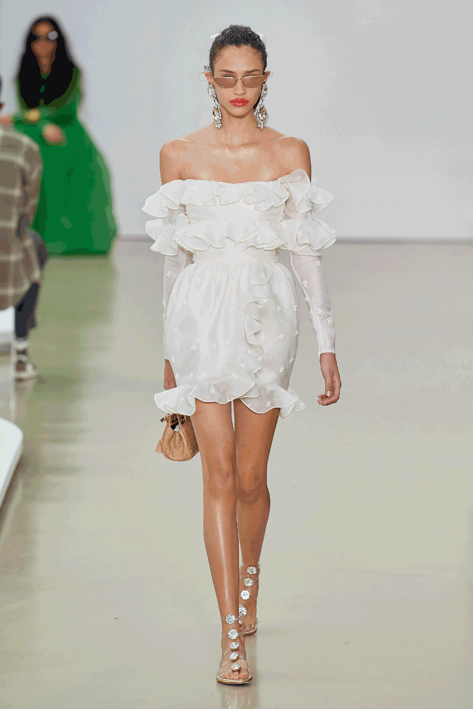 Giambattista Valli весна 2022 Alexander McQueen весна 2022