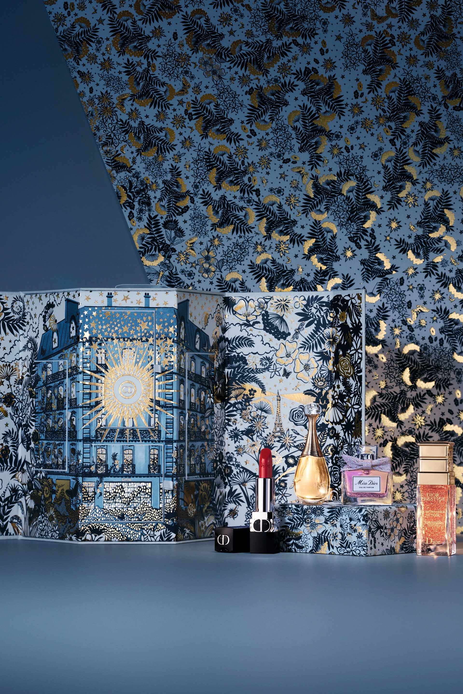Рождественская коллекция Dior — то что нам нужно для идеального предновогоднего настроения уже сейчас