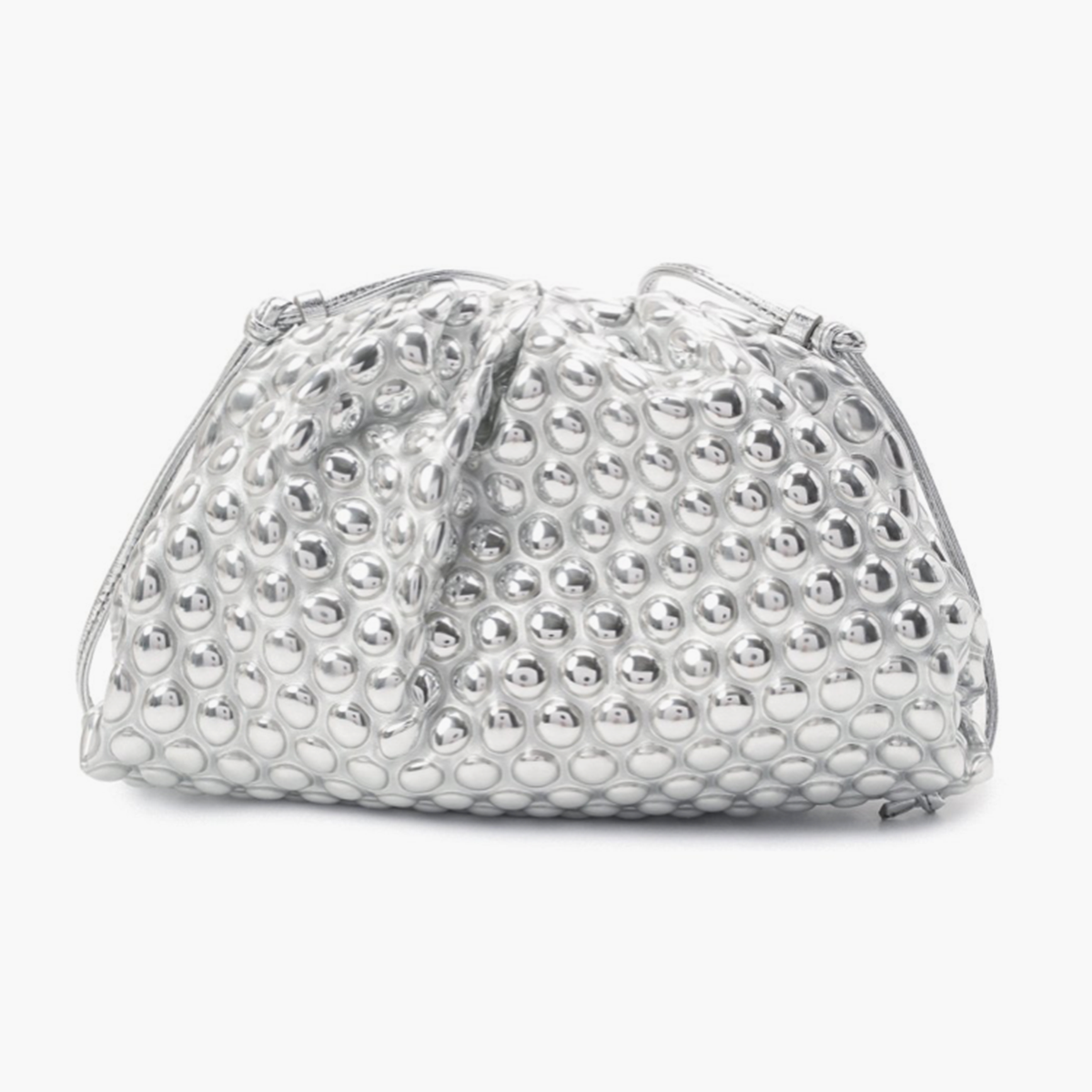 Bottega Veneta 99500 рублей tsum.ru