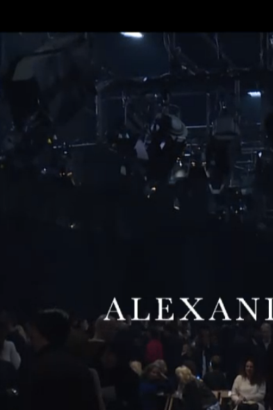Трансляция показа Alexander McQueen весналето 2016
