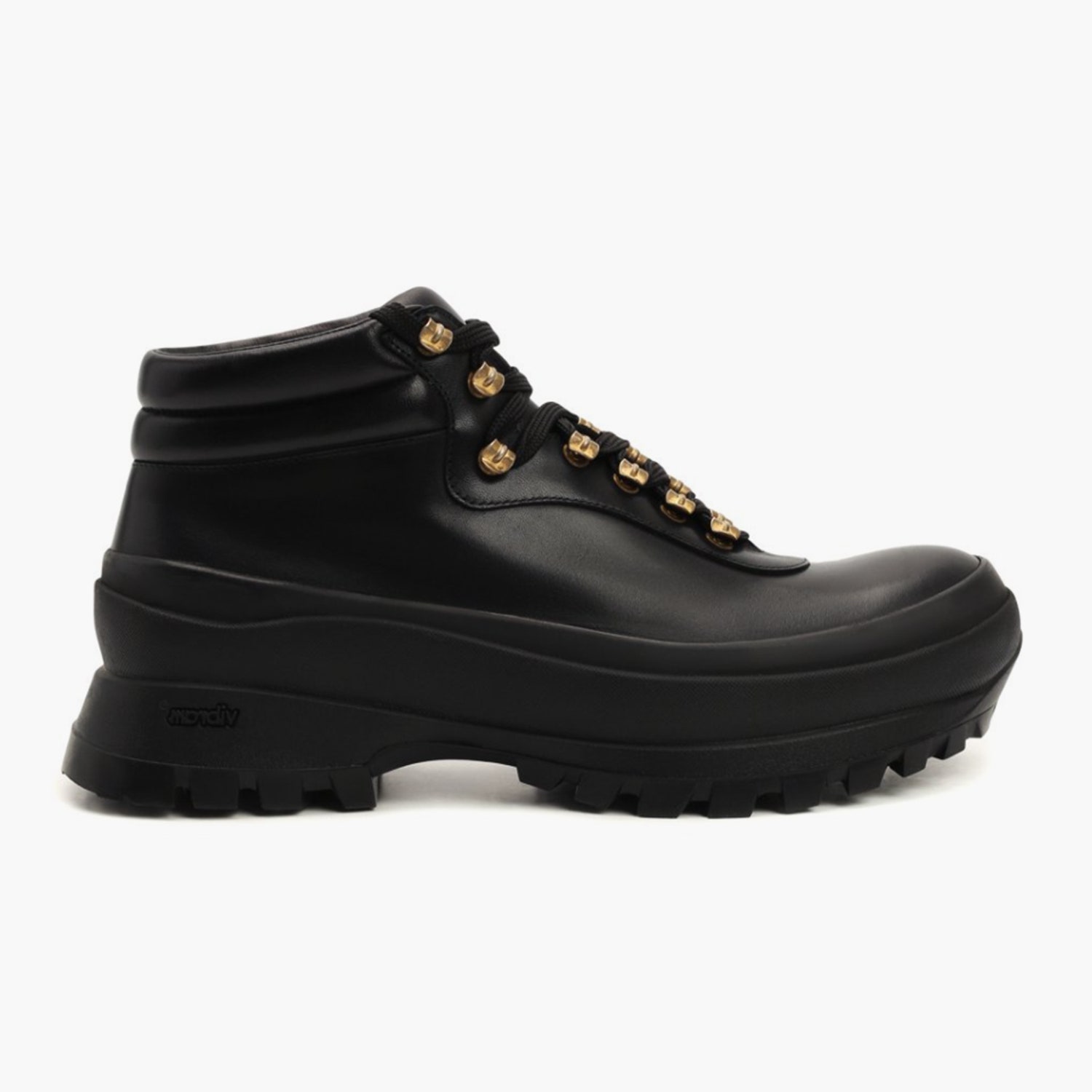 Jil Sander 83850 рублей tsum.ru