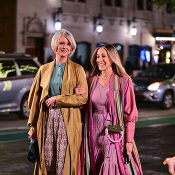NEW YORK NEW YORK  NOVEMBER 05 Cynthia Nixon and Sarah Jessica Parker seen on the set of And Just Like That... the...