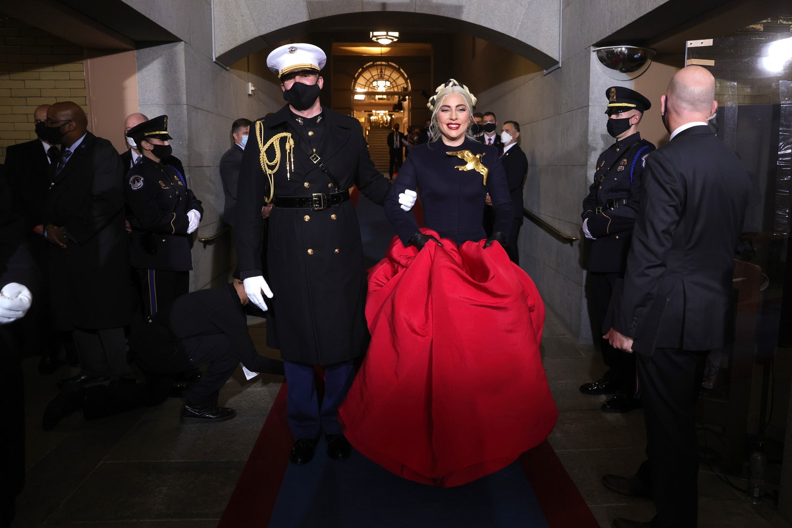 Леди Гага в Schiaparelli на инаугурации президента США Джо Байдена 20 января 2021 года