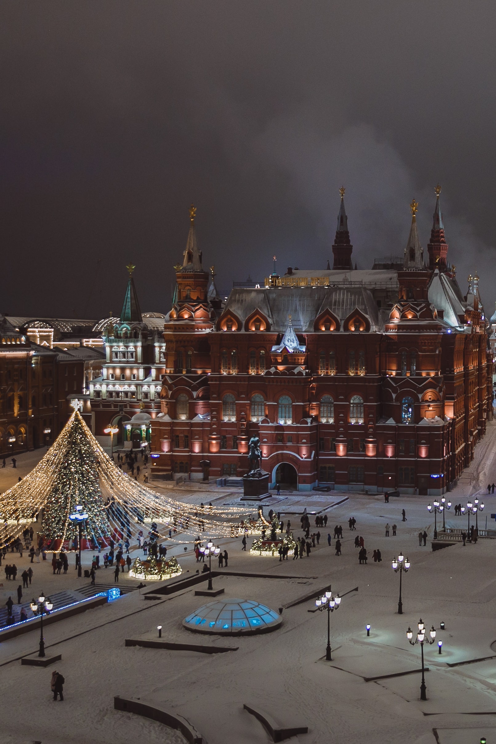 В новогоднюю ночь отправьтесь в путешествие по истории России в отеле «Националь»
