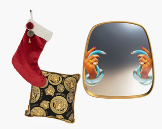 Рождественский носок HM 999 рублей 2.hm.com подушка Versace 47500 рублей farfetch.com зеркало Seletti 22421 рубль...