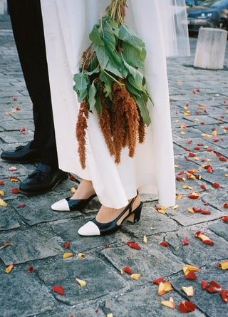 Pour son mariage Fanny Ekstrand portait des chaussures bicolores Chanel