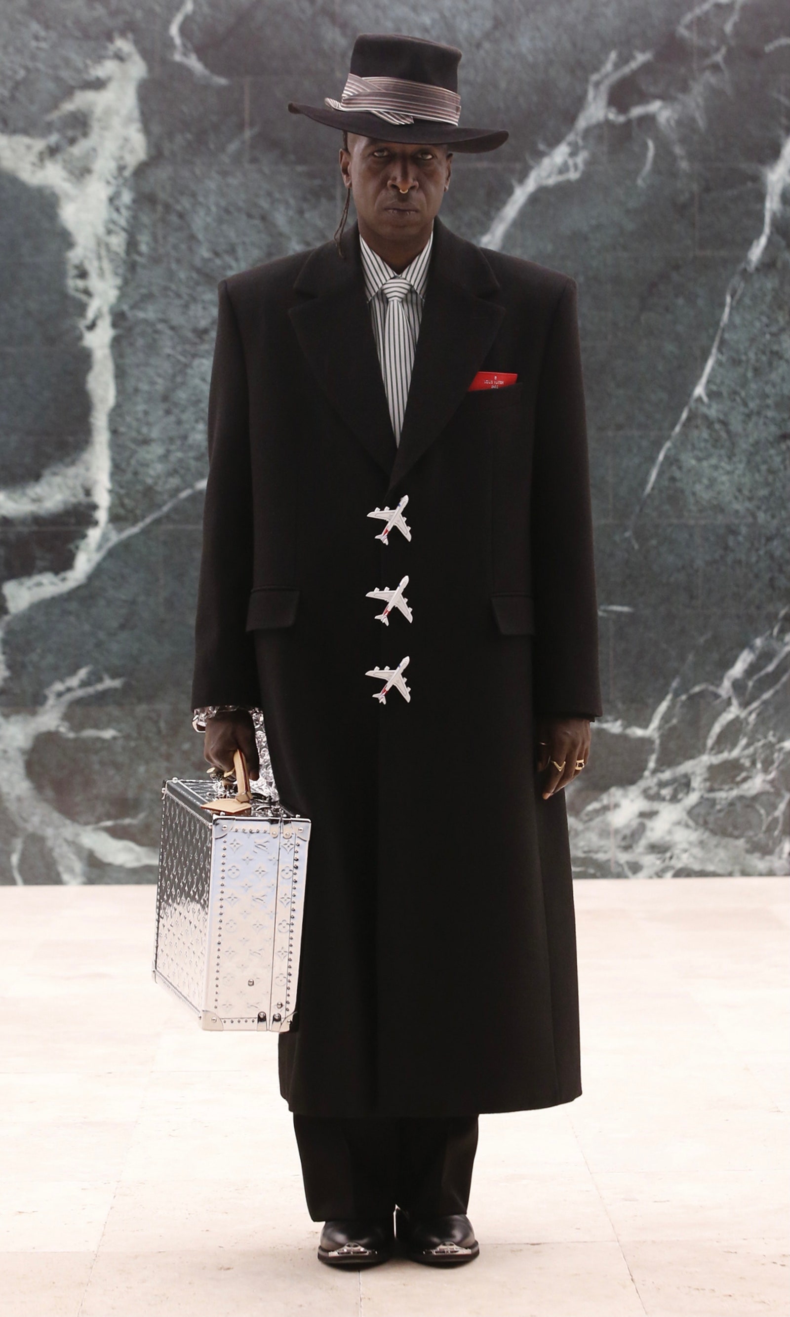 Louis Vuitton Menswear осеньзима 2021