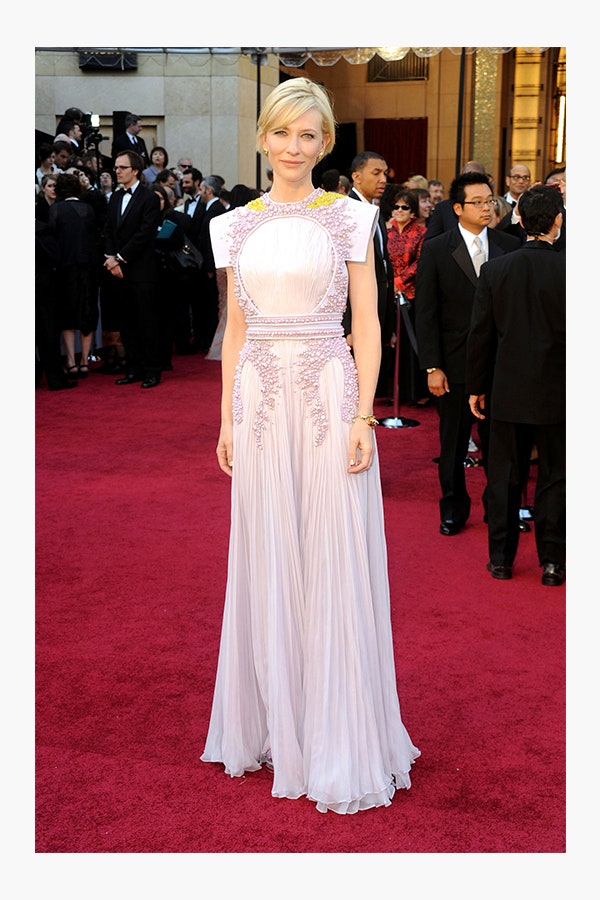 Кейт Бланшетт и ее безупречный выход на «Оскаре» 2011 который однозначно попал в историю красных дорожек