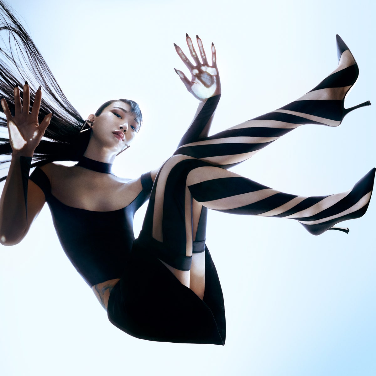 Взгляните на коллаборацию Jimmy Choo и Mugler